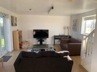 1 Bedroom annex, private bathroom, peaceful area - Claypits - 8