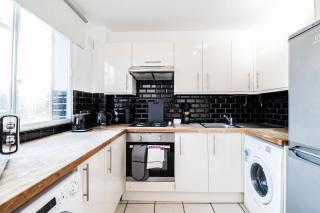 Trendy 3-Bedroom Flat In Clapham! London Living! - 3