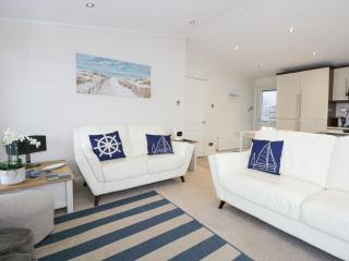 Un Diwrnod One Day The Warren T22 - 7