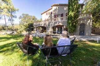"Les Hauts du Marquet" - Meublé de tourisme 5 Etoiles - Gîte de groupe 15 Personnes en Cévennes - Piscine à débordement - Balnéo - Sauna - Nature - Saint Jean du Pin - 8