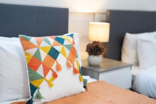 Richmond Retreat - Luxurious and comfortable spacious 2 floor apartment - 5