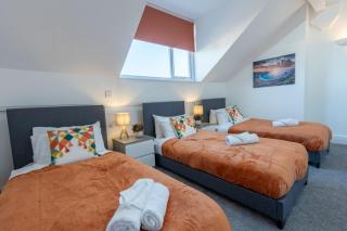 Richmond Retreat - Luxurious and comfortable spacious 2 floor apartment - 6