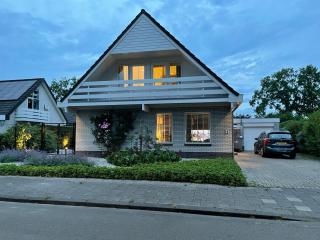 Luxury villa with private sauna and Jacuzzi in Holland - Drachten - 5