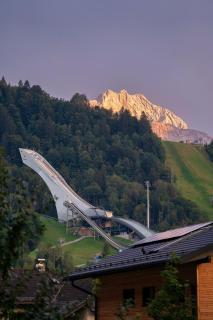 Alpin Kanker Suites 1 - 4