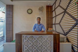 Super Hotel O TRAVELLER INN - Lucknow - 2