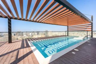 Modern Studio Apartment with Pool View for 2 in JVC - Dubai - 6