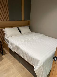 Modern 2-Bedroom City Apartment in D1 Central by ESG - Ho Chi Minh - 3