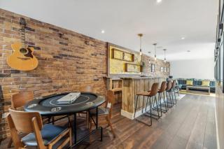 House on the Hill - Bearsden - 8