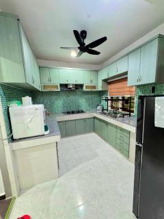 Ibai Golf Home Resort Homestay Kuala Terengganu - Kuala Terengganu - 5