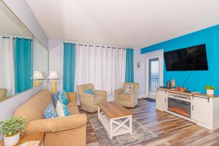 Stunning Ocean View 2 Bedroom Condo- Nicely Updated & sleeps 6! Palace Resort Unit 408 - 4