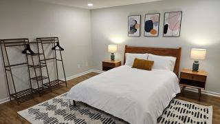 North Columbus Townhouse - Central, Updated, Fireplace - Columbus - 9