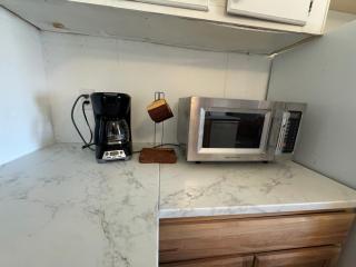 6 bed, 2 bath Home in Lorenzo - - 8