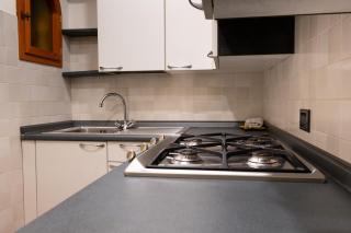 Suite Carla cozy apartment in Petrasanta center - 6