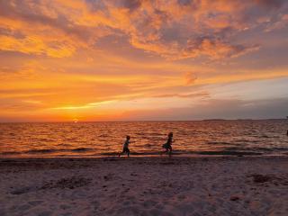 Happy Camp Mobile Homes in S'Ena Arrubia Camping Village - 0