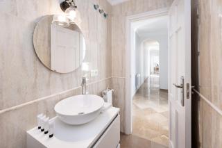 Apartamento con vistas en Gran Vía de Granada Luxury Suites - Granada - 3