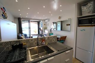 MARCOGVER - Golfe de St-Tropez - Studio pour 2 personnes vue sur la marina - Cogolin - 7