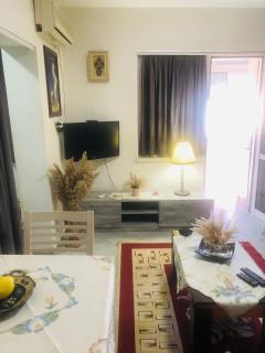 Entire flat to Chill, in Center of Tirana - Tirana - 5