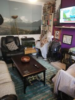 42 Churchbury vRd, Room 2 - Eltham - 0