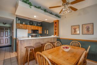 2BR Village At Indian Point 1007 near SDC-Free Tickets Daily up to $500 - Branson - 9