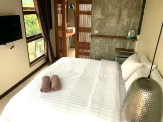 ธนสาร ดงละคร - 7