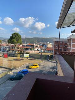 Departamento maravilloso con terraza y zona de barbecue para grupo de 7 personas - Cuenca - 6