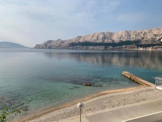 Steinhaus im Zentrum, 50 m zum Meer - Baška - 7