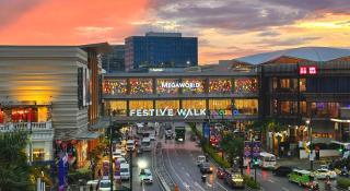 The Palladium Iloilo near Convention Center Studio unit with private balcony City View - Iloilo City - 8