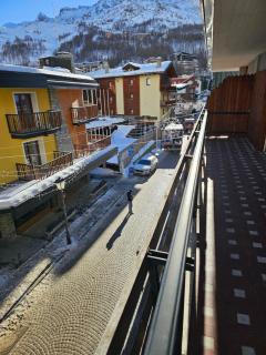 3 Bedrooms in the heart of Cervinia - 2