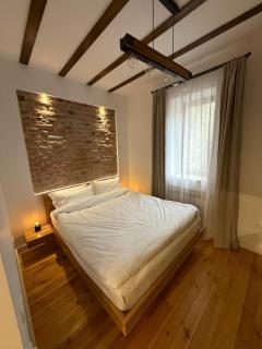 MMA's Apartment, one minute walk to Piata Mare - Sibiu - 8
