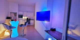 Entire modern studio with terrace - North Station - Bruxelles - 9