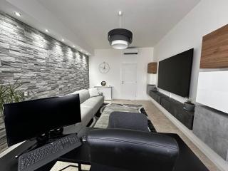 Amazing Varese Central Apartment - Varese - 3
