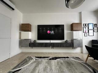 Amazing Varese Central Apartment - Varese - 1