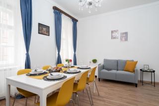 Vaci street Centre Modern APT With 3BRS AC - Budapest - 6