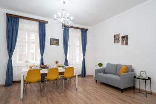 Vaci street Centre Modern APT With 3BRS AC - Budapest - 4