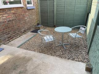 Marine View - dog friendly apartment 500ft from beach - Bridlington - 6