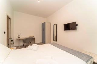 1 Homely Torino - 50 mt dalle Molinette, 300 mt da Metro Spezia, 1k m da Lingotto Fiere - 8