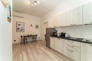 1 Homely Torino - 50 mt dalle Molinette, 300 mt da Metro Spezia, 1k m da Lingotto Fiere - Torino - 4