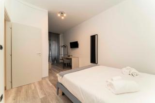 1 B&Business Torino - 50 mt dalle Molinette, 300 mt da Metro Spezia, 1k m da Lingotto Fiere - Turim - 5