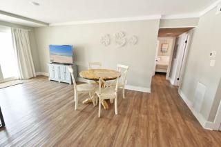 Barefoot Sands Beachfront 2 Bedroom Condo at Sandpiper Cove in Destin FL Unit 1147 Pet Friendly - Destin - 2