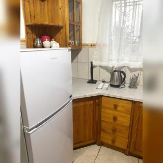 Modern & Spacious 2-bed guest house in quite suburb - 6