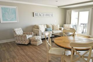 Barefoot Sands Beachfront 2 Bedroom Condo at Sandpiper Cove in Destin FL Unit 1147 Pet Friendly - Destin - 4