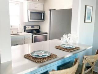 Barefoot Sands Beachfront 2 Bedroom Condo at Sandpiper Cove in Destin FL Unit 1147 Pet Friendly - Destin - 6