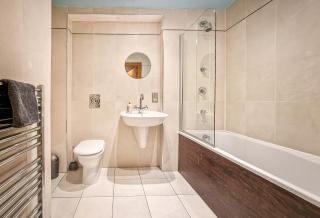 Bright & Modern 2BR - Chapel Conversion - Birmingham - 6