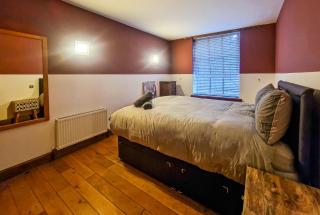 Bright & Modern 2BR - Chapel Conversion - Birmingham - 8
