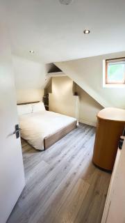 Alpha Cottage - Dublin - 1