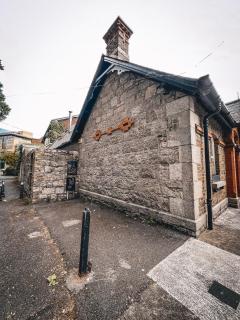 Alpha Cottage - Dublin - 8