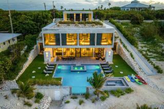 Bella Rocca - Luxurious Ocean Estate with Private Pool, Heated Spa, & Designer Interiors - Gun Bay - 6