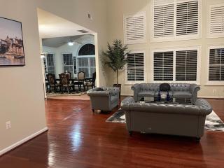 A Luxurious Retreat - Fort Washington - 6