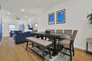 Victory Villa - Lux Townhome Walk 2 Globe Life - Rangers & Cowboys Stadiums - 5