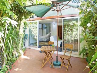 Apartment with Private Garden - Porto - 0